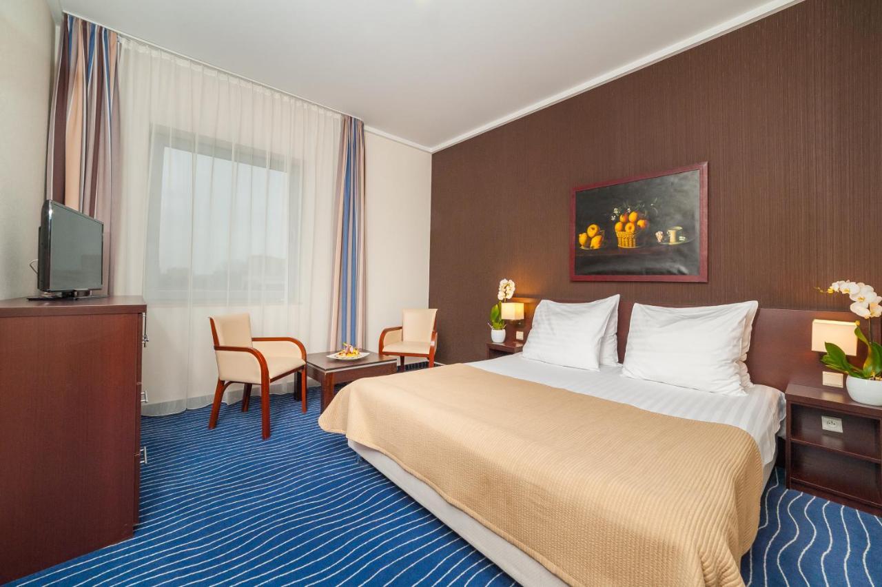 Express Krakow Hotel ภายนอก รูปภาพ