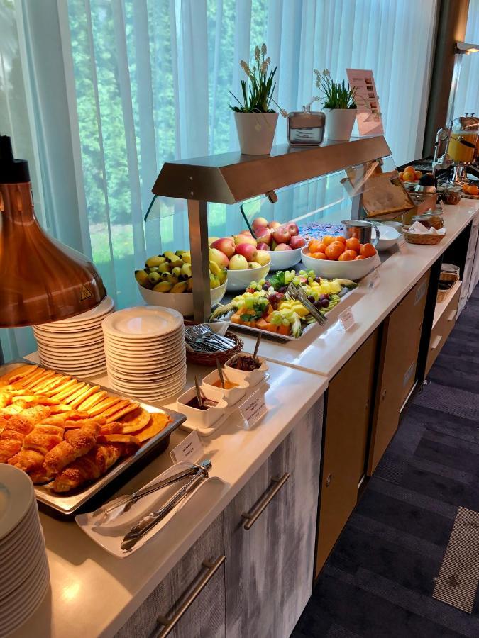 Express Krakow Hotel ภายนอก รูปภาพ