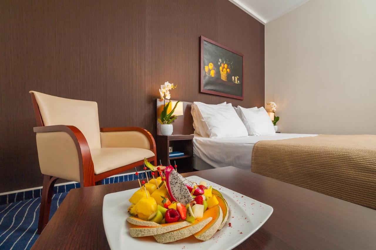 Express Krakow Hotel ภายนอก รูปภาพ