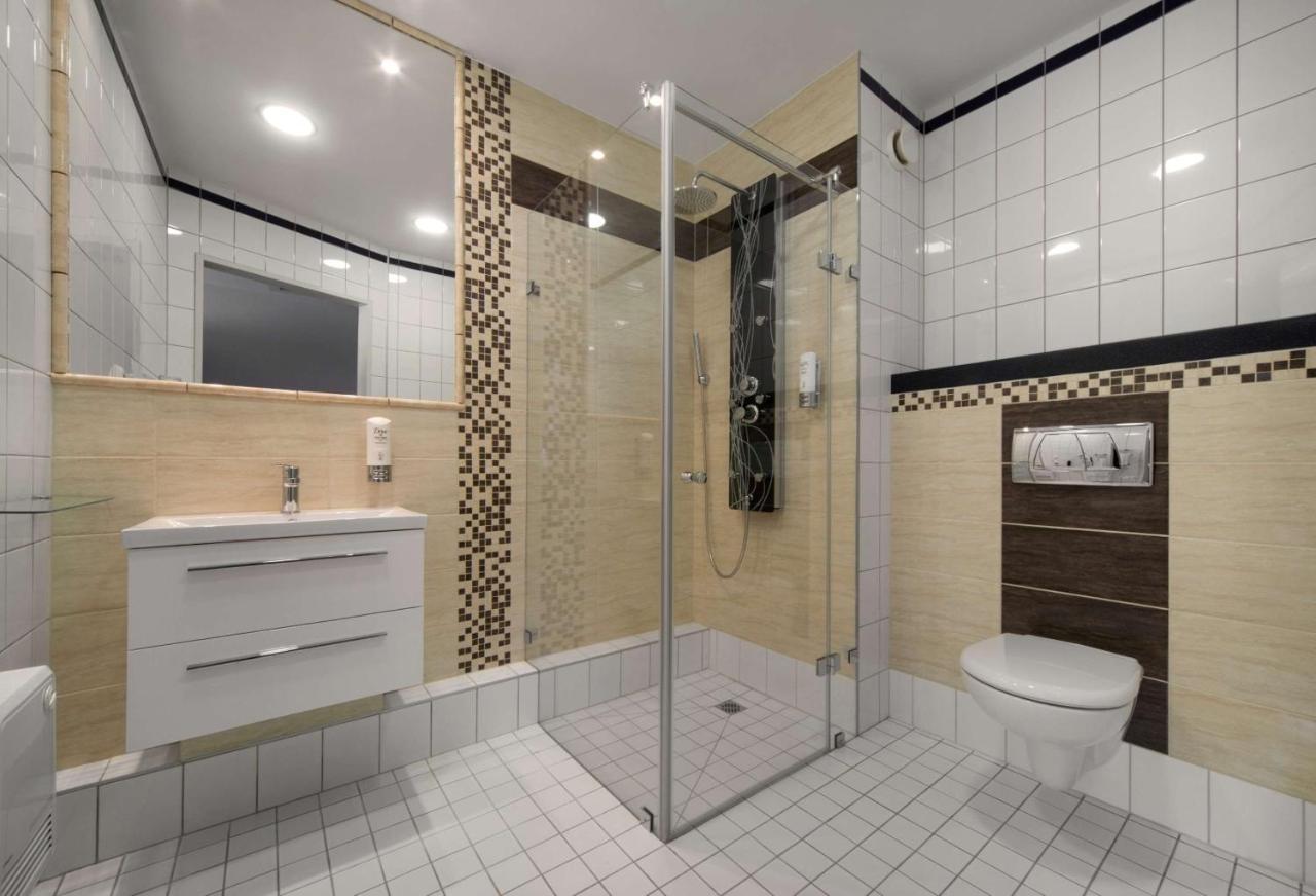 Express Krakow Hotel ภายนอก รูปภาพ